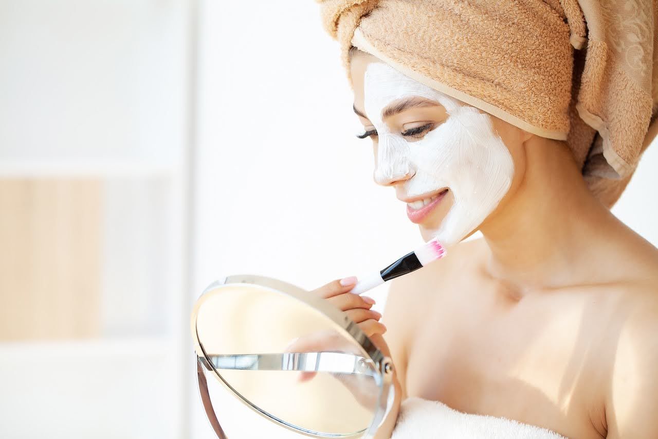 infographic for CALMING VS. ACTIVE MASQUES: WHAT TO USE AND WHEN