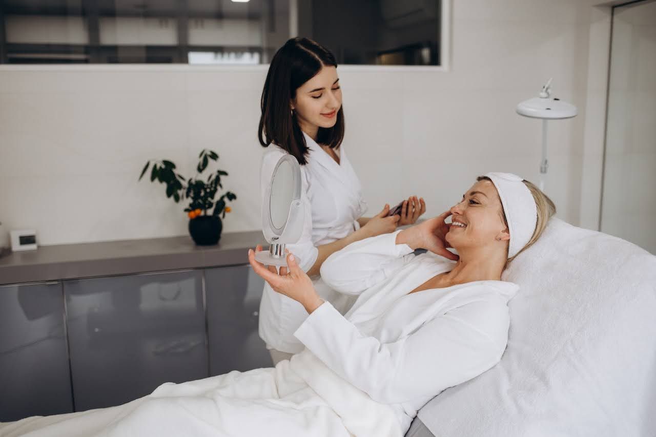 infographic for EXPLORING THE BENEFITS OF NANONEEDLING AND MICRONEEDLING