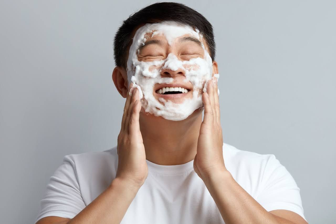 WHICHGLYMEDPLUSPRODUCTSAREBESTFORSENSITIVESKIN