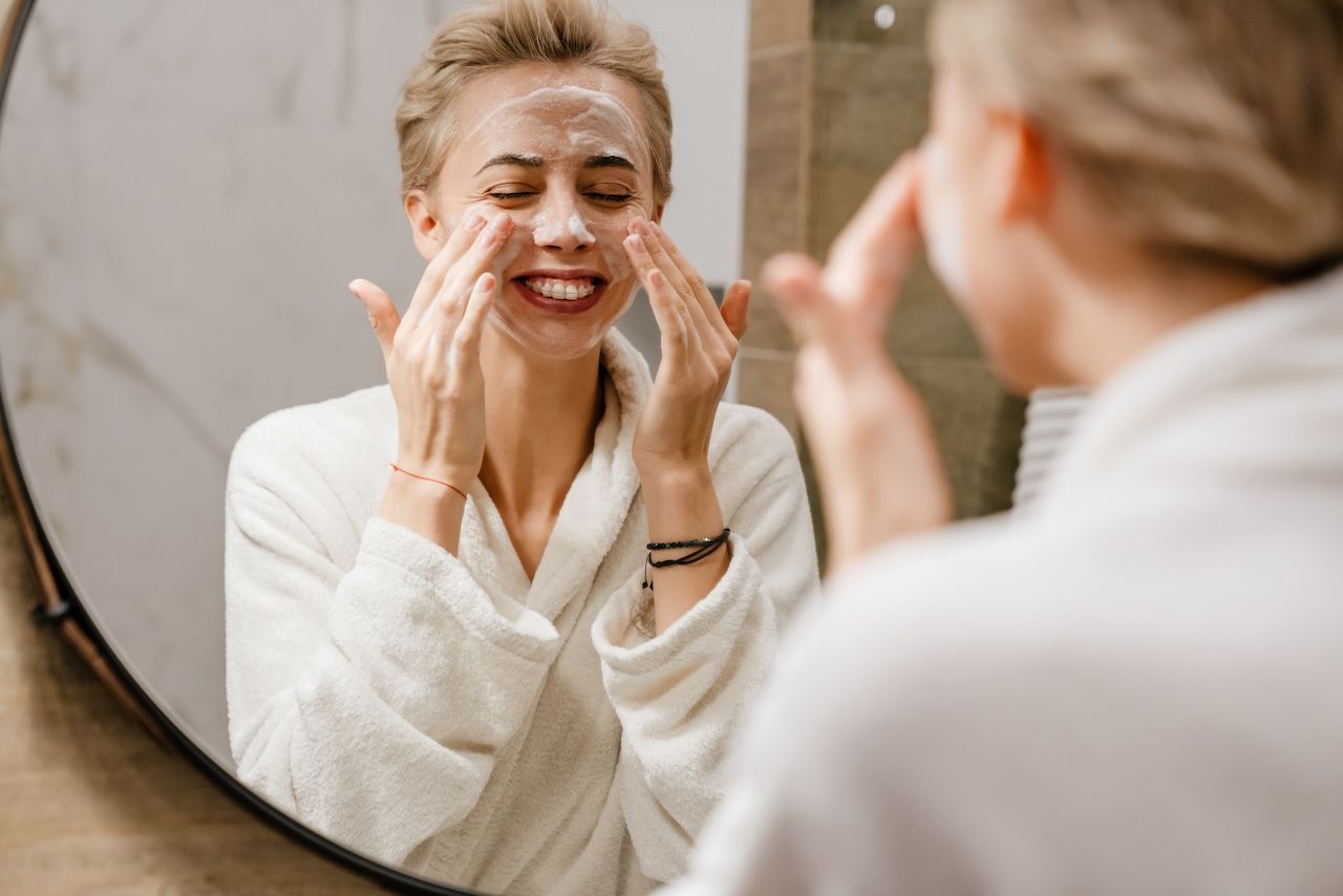 Daytime Vs. Nighttime Skincare Routine: Why They Should Be Different