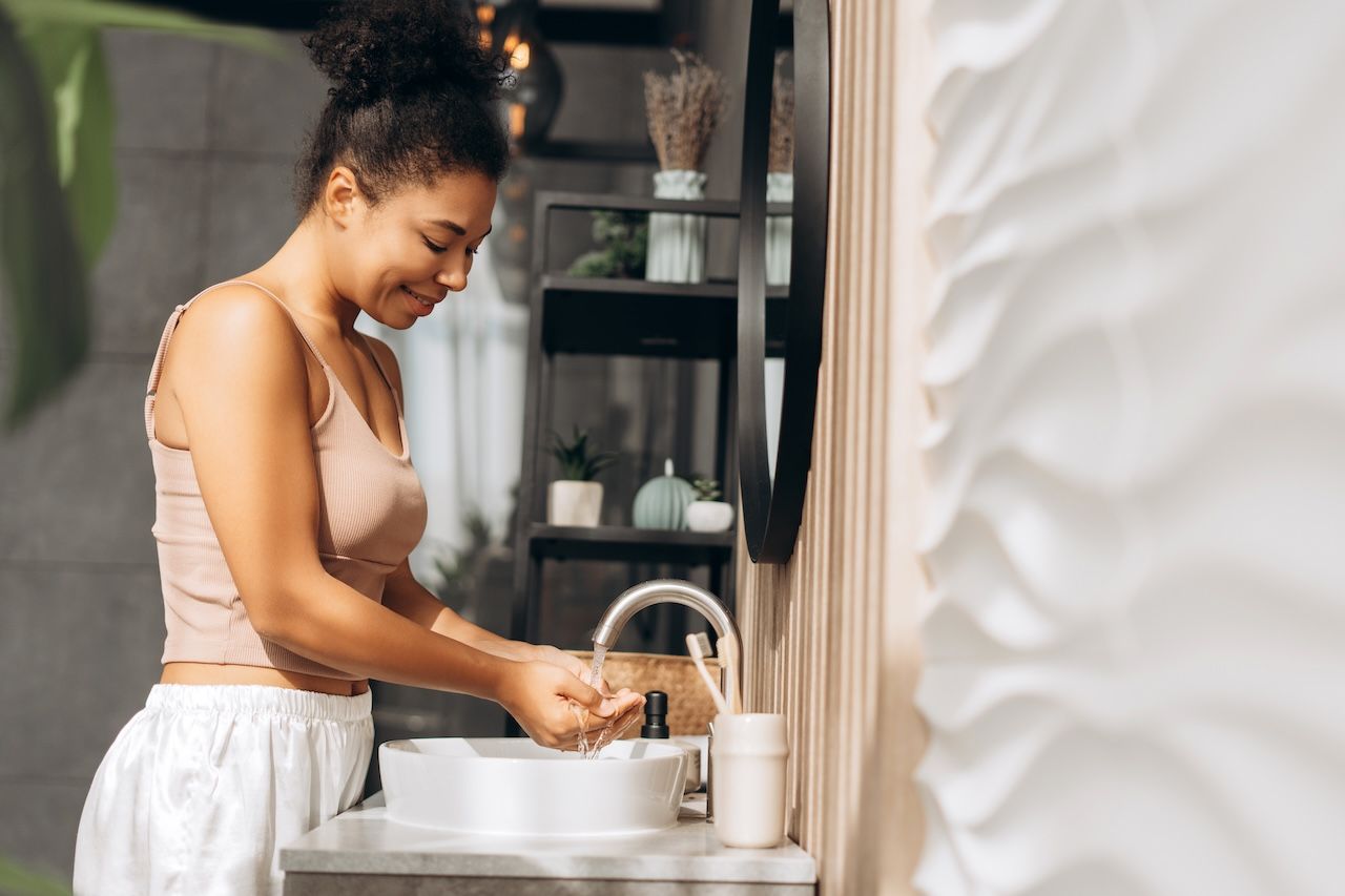 infographic for WHAT IS DOUBLE CLEANSING AND WHEN SHOULD YOU RECOMMEND IT?